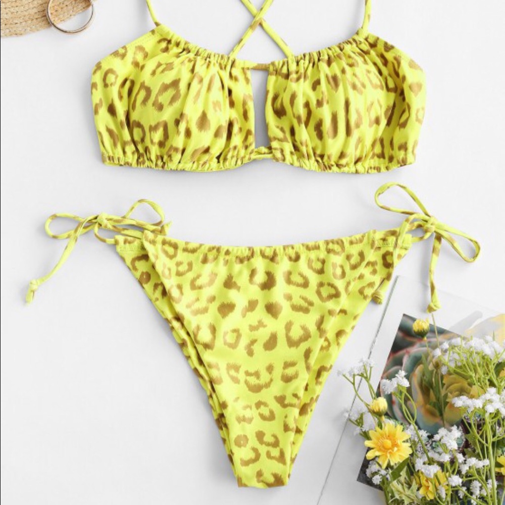 Zaful leopard crisscross tie side tanga bikini